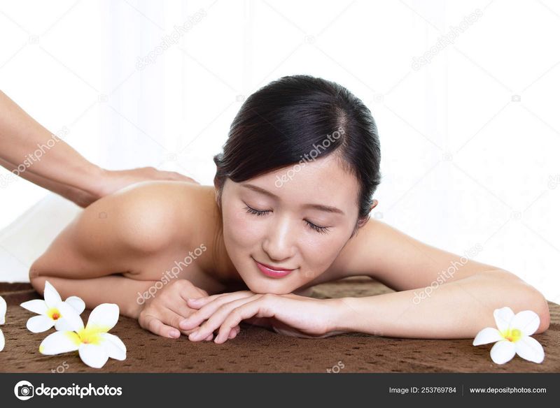 The Perfect Present: Why Gift Cards for Massage Therapy Make Great Provides